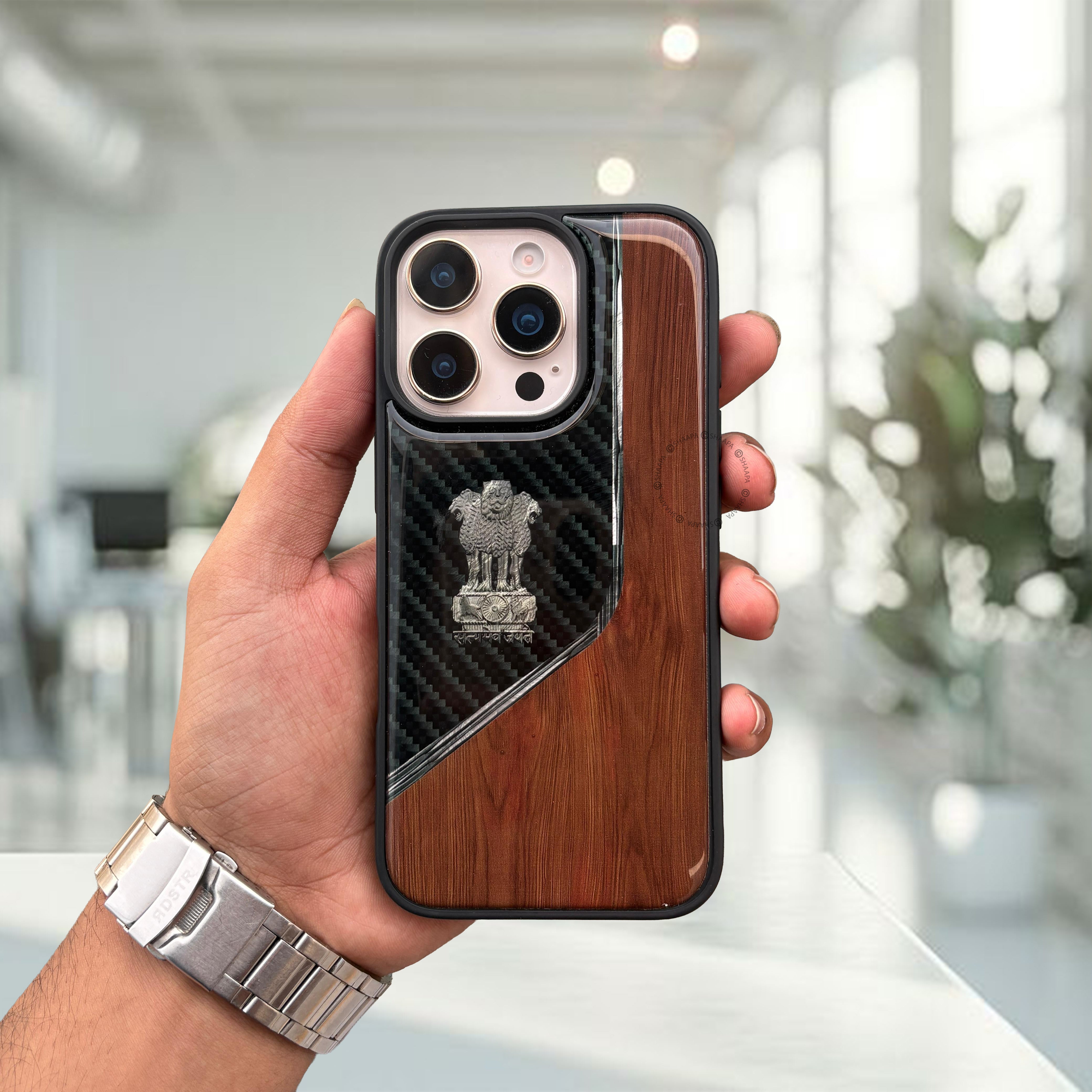 Satyamev Jayate Carbon-Wood Fusion Case - iPhone