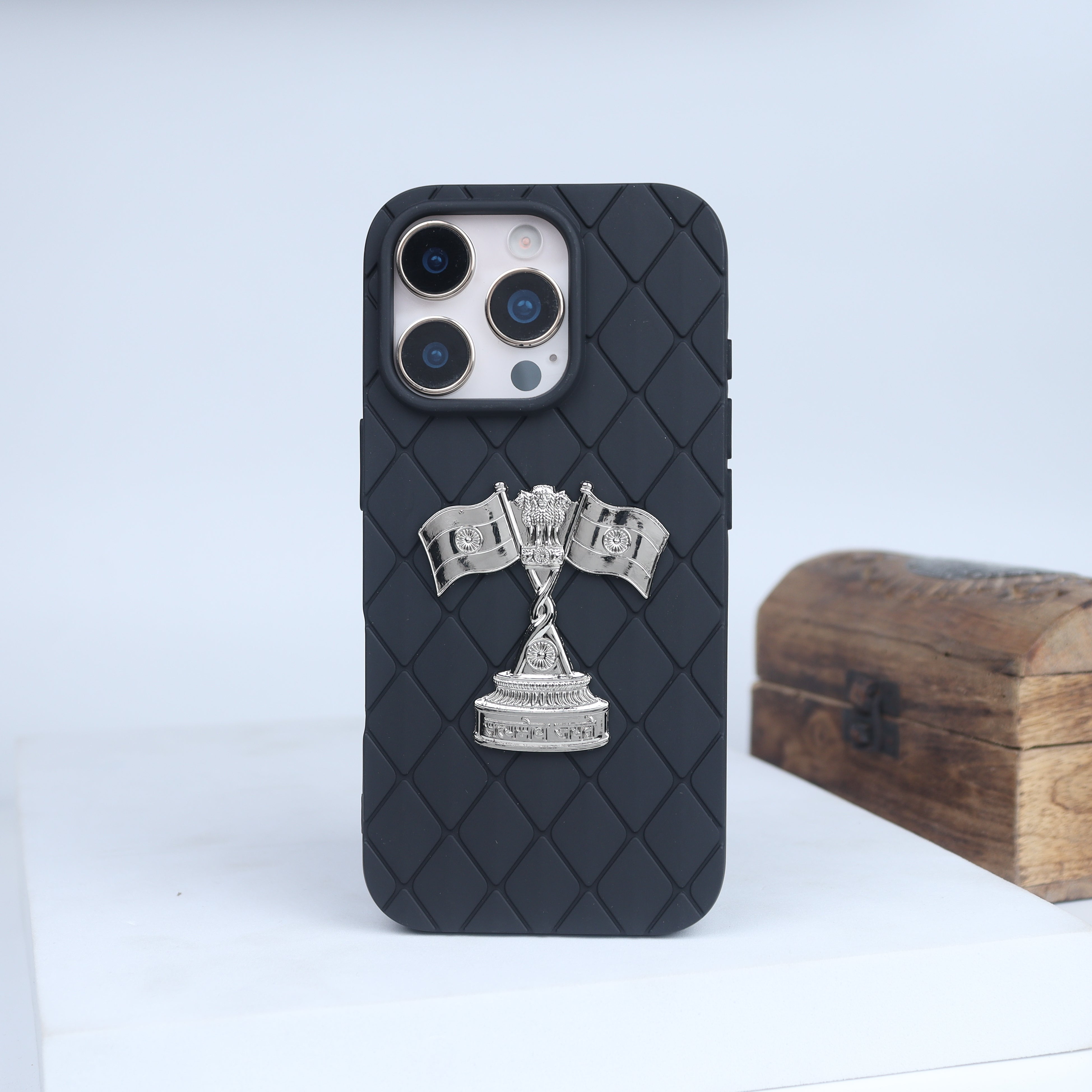 Nyay Stambh Rhombus Design Case - iPhone